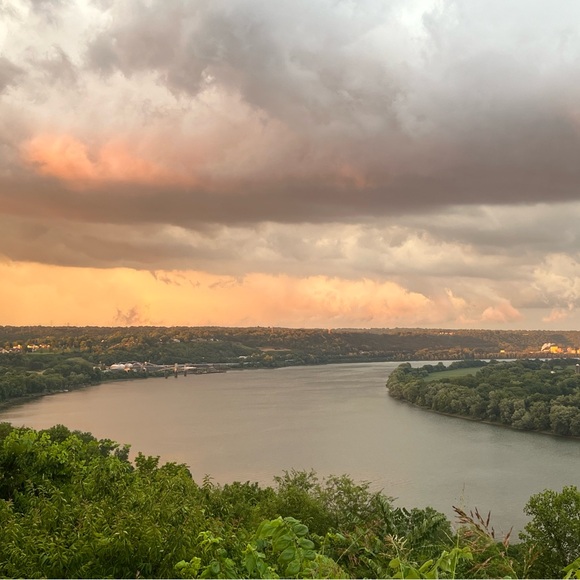 Meet your Posher, Amy - Picture 1 of 1